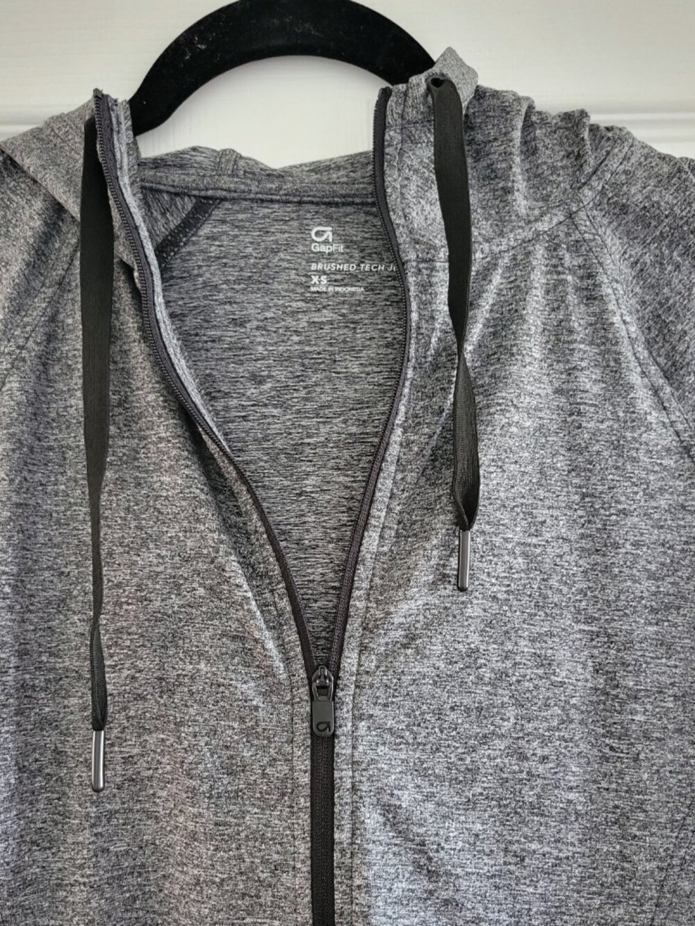 GapFit set - hoodie and joggers in brushed tech jersey - Picture 8 of 9